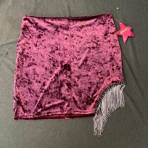 Maroon Velvet mini skirt ❤️‍🔥